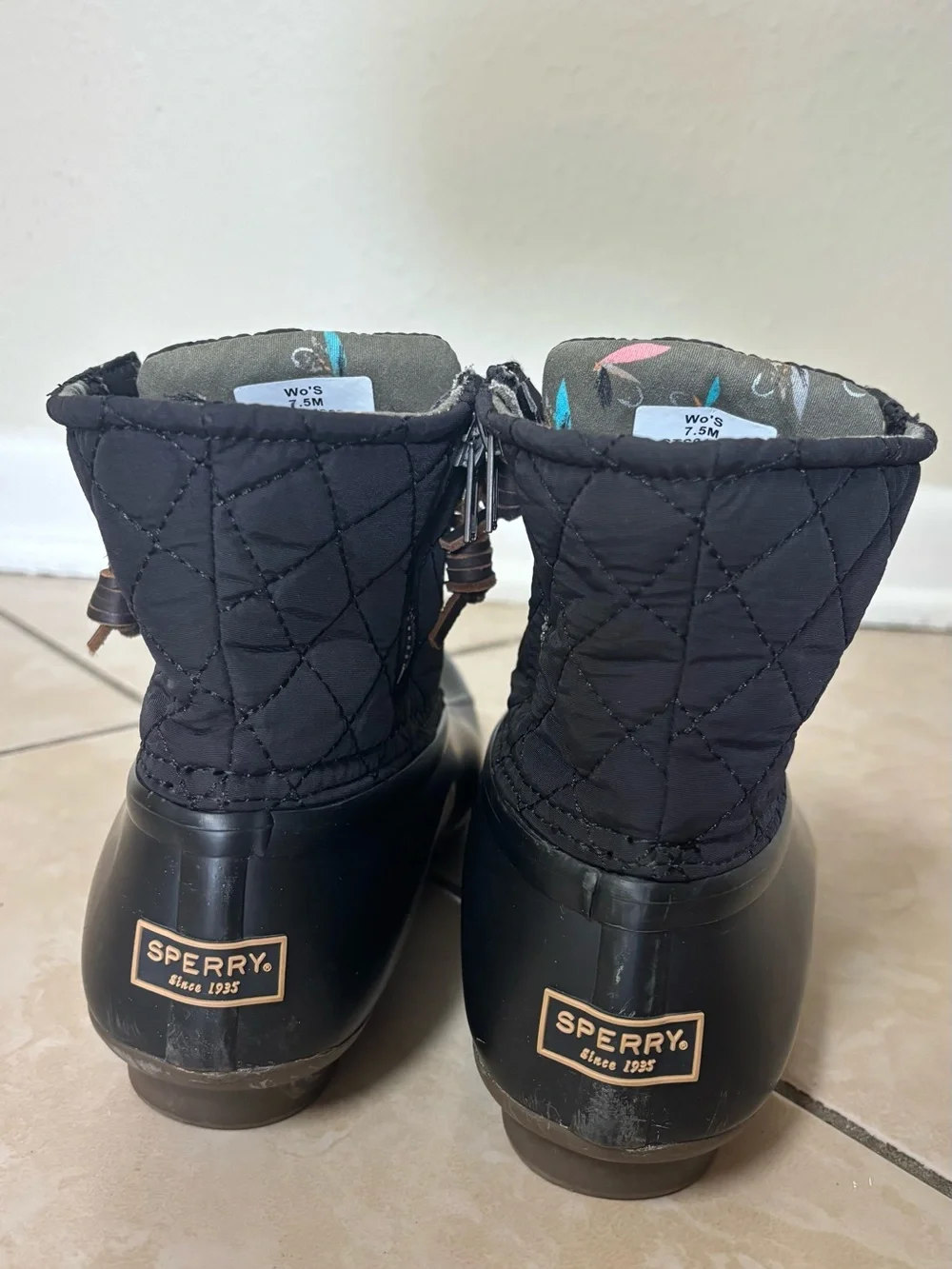 Women’s Sperry Black Quilted Lace-Up Duck Boots Size 7.5